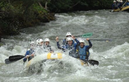 Rafting Familiar en el rio Ebro  Aventura, Diversión y Naturaleza