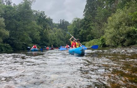 Descenso del Eo en canoa